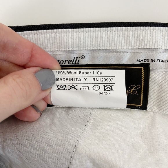 Santorelli Roma Flat Front Wool Dress Pants in Charcoal - Picture 9 of 13